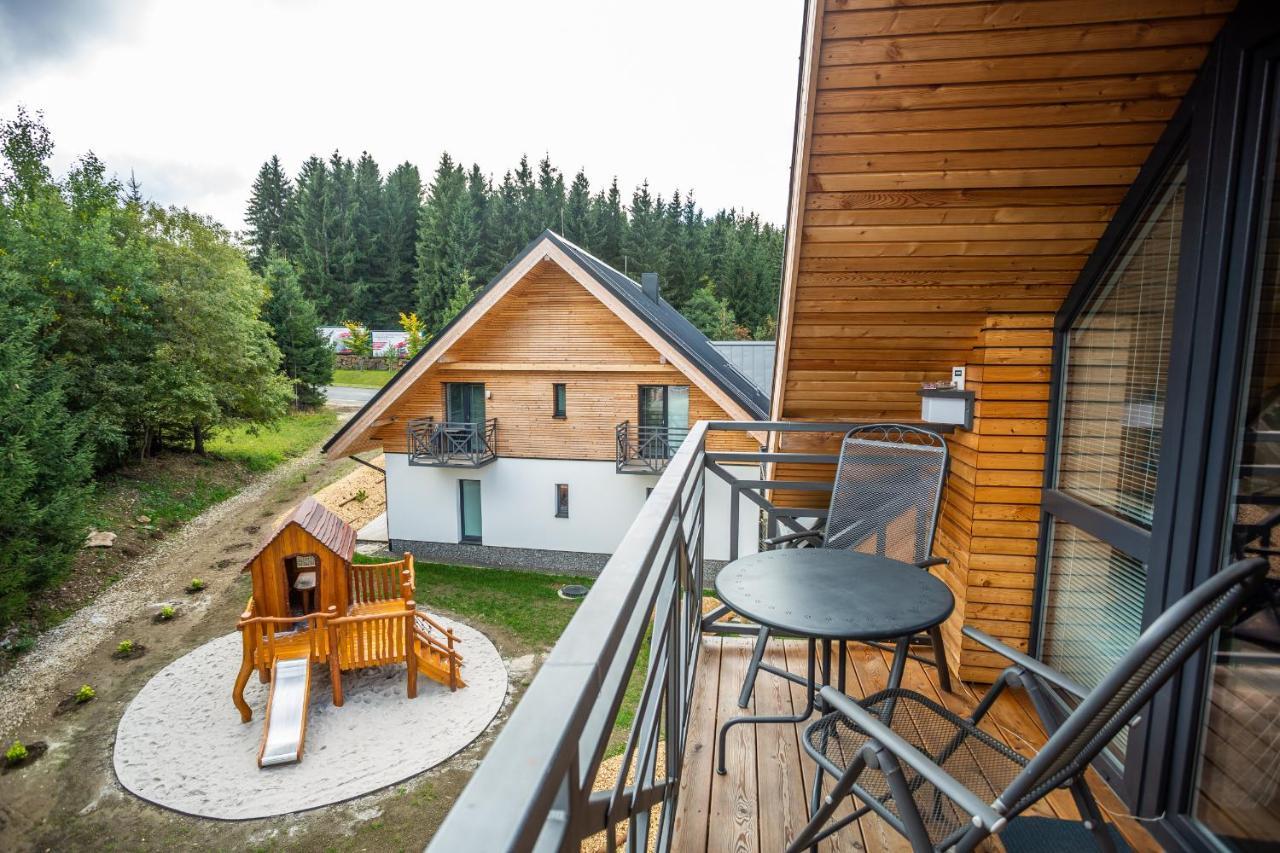 Ski Chalet Klinovec Loučná pod Klínovcem Kültér fotó